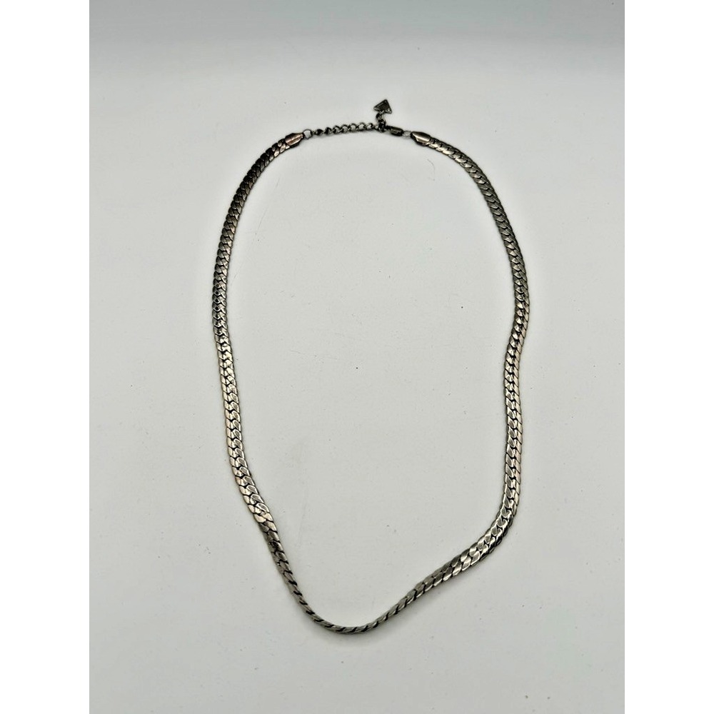 Guess Silver Tone Herringbone Chain Necklace Signed Designer Flat Link‎